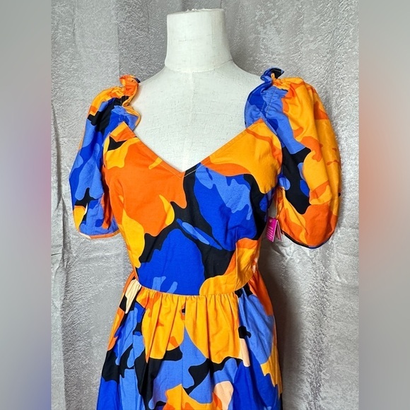 NWT Tabitha Brown Women’s Floral Camo Print Tie Back Midi Dress Sz 4 - Picture 3 of 7